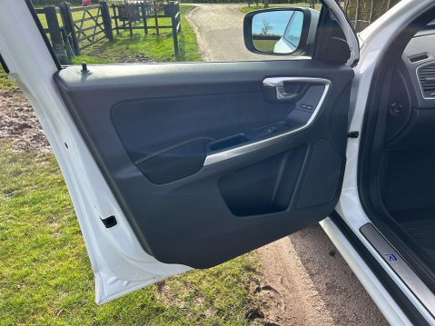 Volvo XC60 2.0 D4 R-Design Nav Auto Euro 6 (s/s) 5dr 13