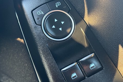 Ford Fiesta Sport Ecoboost 125ps 32