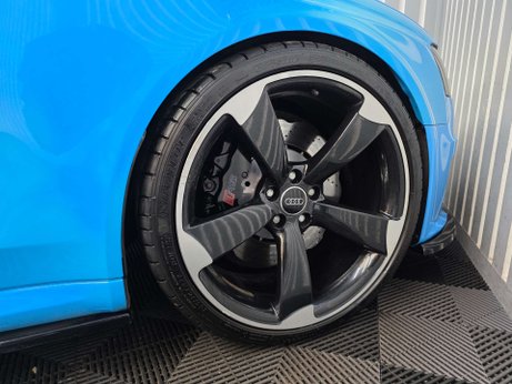 Audi RS4 4.2 FSI V8 Estate 5dr Petrol S Tronic quattro Euro 5 (450 ps) 41