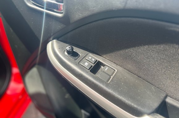 Suzuki Baleno 1.2 SZ3 DUALJET 5 DOOR 26