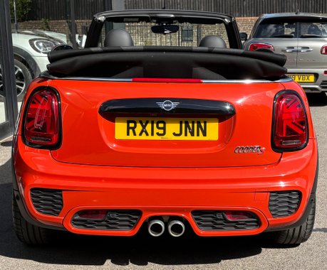 Mini Convertible Cooper S 2.0 Petrol Manual Sport Navigation Comfort Plus - SOLARIS ORANGE 7