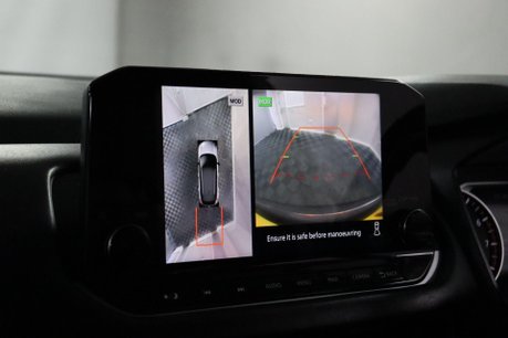 Nissan Qashqai DIG-T N-CONNECTA MHEV 28