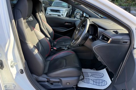 Toyota Corolla EXCEL HYBRID - ONE OWNER - FULL TOYOTA SERVICE HISTORY 15