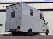 Renault Master DEMO MODEL 3.5 TON ADVANCE 150 AUTO STALLION BUILD SEEKER HORSEBOX REAR BED 7