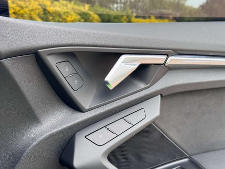 Audi RS3 2.5 RS 3 Vorsprung TFSI Quattro Semi-Auto 4WD 4dr 49