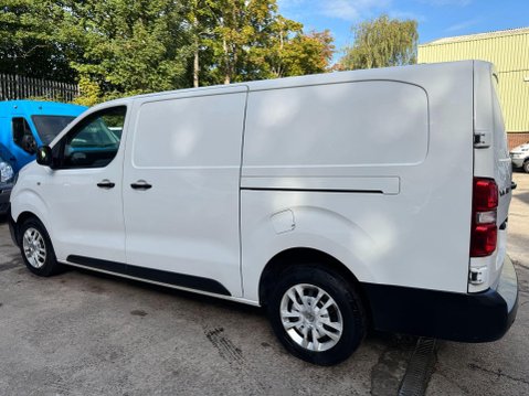 Vauxhall Vivaro 1.5 Turbo D 2900 Sportive Panel Van 6dr Diesel Manual L2 H1 Euro 6 (s/s) (1 18