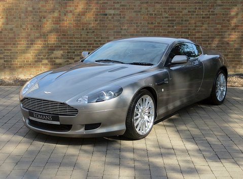 Aston Martin DB9 2