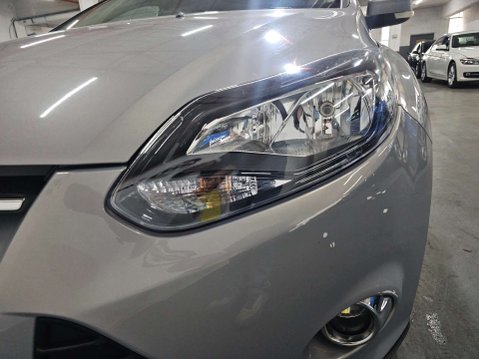Ford Focus 1.6 Focus Zetec 105 5dr 92