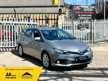 Toyota Auris VVT-I ICON TECH TOURING SPORTS