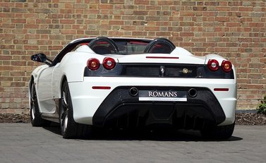 Ferrari 430 Scuderia Spider 16M 21