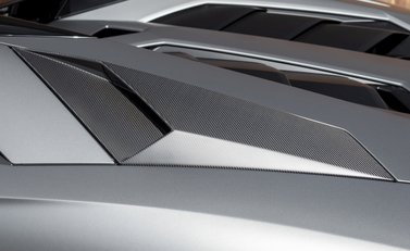 Lamborghini Aventador SV LP 750-4 Roadster 33