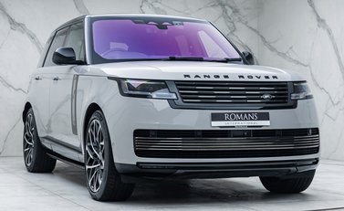 Land Rover Range Rover P510e SV 9