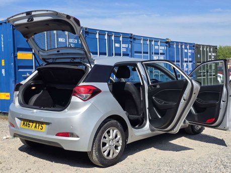 Hyundai i20 1.4 SE Hatchback 5dr Petrol Auto Euro 6 (100 ps) 13