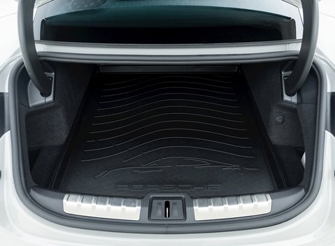 Porsche Taycan 4S 28