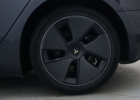 Tesla Model 3 Model 3 Long Range AWD 4WD 4dr 16