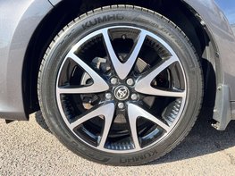 Toyota Yaris 1.5 Yaris Dynamic HEV CVT 5dr 12