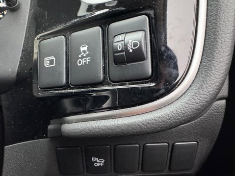 Mitsubishi Outlander 2.0h 12kWh Juro CVT 4WD Euro 6 (s/s) 5dr 25