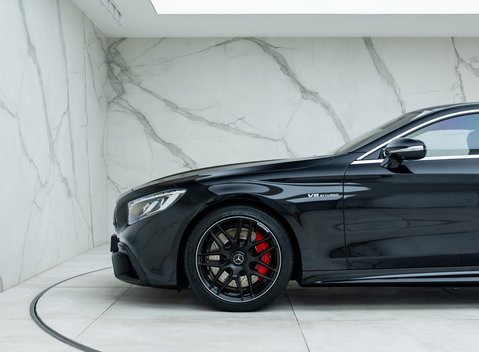 Mercedes-Benz S Class S63 AMG Coupe 33