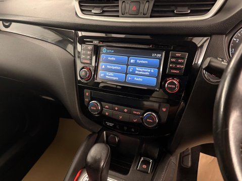 Nissan Qashqai 1.2 DIG-T N-Connecta XTRON 2WD Euro 6 (s/s) 5dr 16