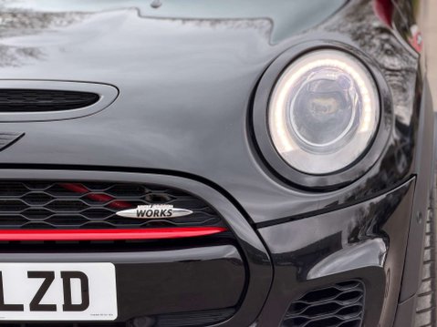 Mini Hatch 2.0 John Cooper Works Auto 3dr 34
