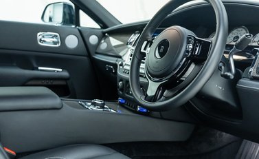 Rolls-Royce Wraith BLACK BADGE 12