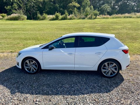 SEAT Leon TSI FR TECHNOLOGY 6