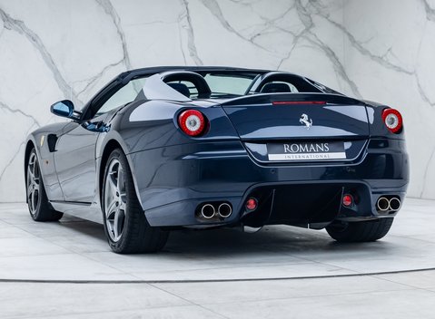 Ferrari 599 SA Aperta 8