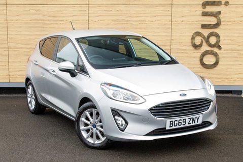 Ford Fiesta TITANIUM 1