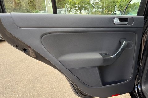 Volkswagen Golf Plus SE TDI - 16 SERVICES RECORDED- CAMBELT CHANGED - DETACHABLE TOWBAR 25