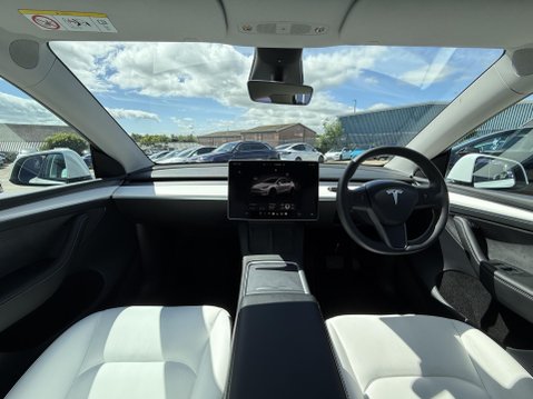 Tesla Model Y (Dual Motor) Long Range SUV 5dr Electric Auto 4WDE (384 bhp) 27