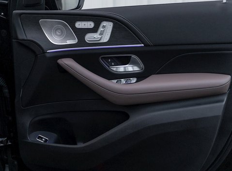 Mercedes-Benz GLE 53 4MATIC+ Premium Plus Coupé 23