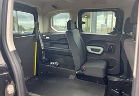 Citroen Berlingo BLUEHDI FEEL M WHEELCHAIR RAMP 25