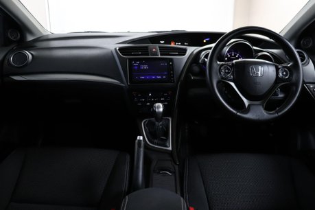 Honda Civic I-VTEC SE PLUS NAVI 40
