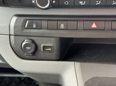 Vauxhall Vivaro Crew Cab LWB L2H1 Low Roof Sportive 2900 Air Con Sensors EURO 6 NO VAT 36
