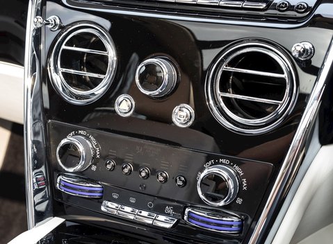 Rolls-Royce Cullinan 21