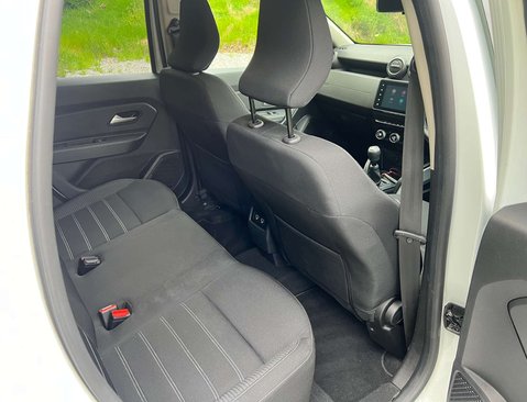 Dacia Duster 1.3 Duster Prestige TCe 4x2 5dr 38