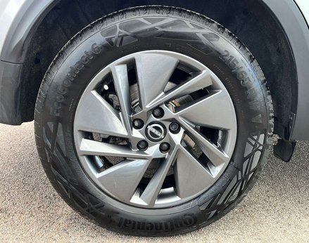 Nissan Qashqai 1.3 Qashqai Acenta Premium DiG-T MHEV 5dr 14