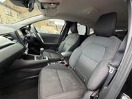 Renault Captur ICONIC TCE 21