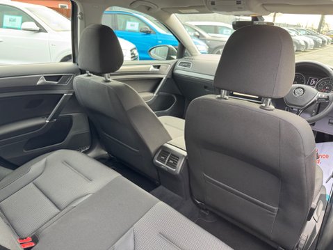 Volkswagen Golf SE NAVIGATION TSI BLUEMOTION TECHNOLOGY 49