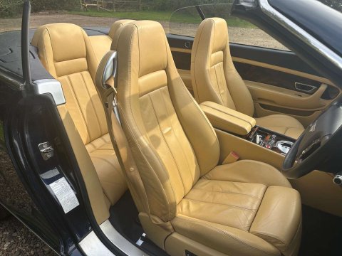 Bentley Continental 6.0 Continental GTc Auto 4WD 2dr 15