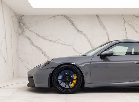 Porsche 911 (992) GT3 24