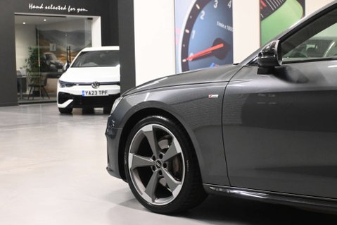 Audi A4 2.0 A4 Black Edition 40 TDI MHEV Quattro Semi-Auto 4WD 5dr 11