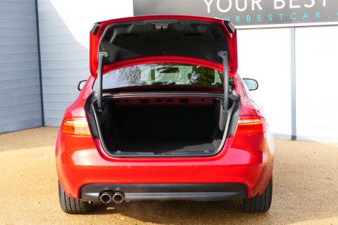 Jaguar XE 2.0 XE R-Sport D Auto 4dr 18