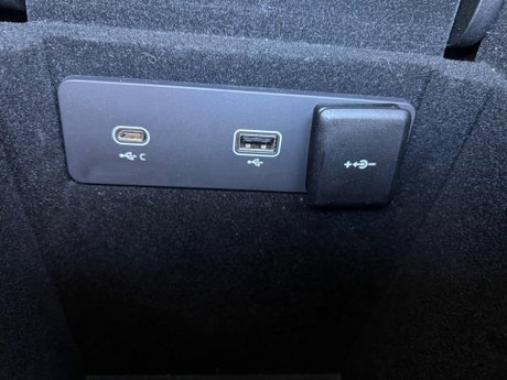 Jaguar F-Pace 2.0 D200 MHEV R-Dynamic HSE Auto AWD Euro 6 (s/s) 5dr 52