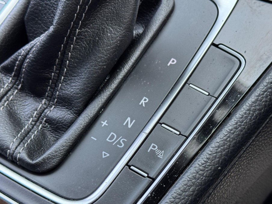 2016 Volkswagen Golf — image 34