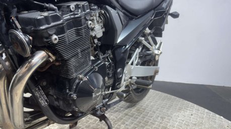 Suzuki Bandit 650 GSF 2006 9K GOOD LOOKING PROJECT BIKE / BARN FIND NAKED 650CC A2 19