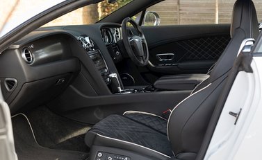 Bentley Continental Supersports 15