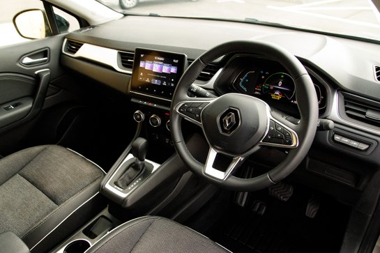 Renault Captur TECHNO E-TECH