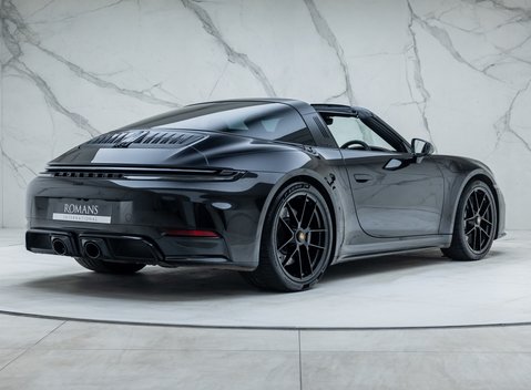 Porsche 911 Targa 4 GTS (992.2) 9