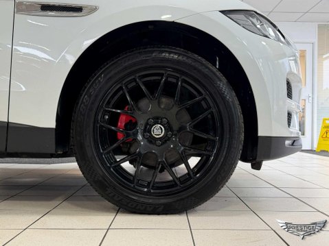 Jaguar F-Pace 2.0 D180 Prestige Auto AWD Euro 6 (s/s) 5dr 69